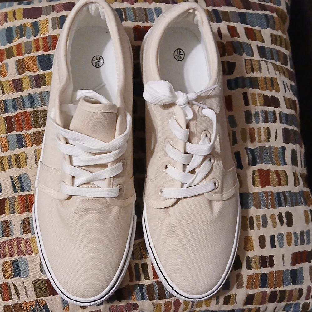 Women's Cream Canvas Sneakers Sz 10